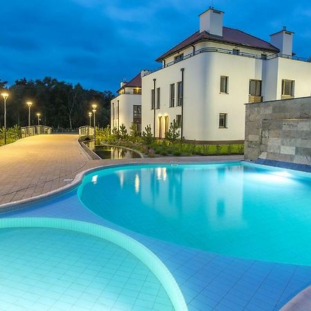 Apartament Baltica Z Ogrodkiem - W Ustronnym Miejscu Tuz Przy Plazy Rogowo  Bagian luar foto