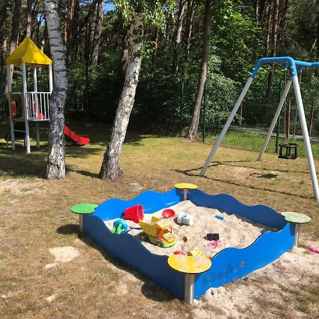 Apartament Baltica Z Ogrodkiem - W Ustronnym Miejscu Tuz Przy Plazy Rogowo  Bagian luar foto