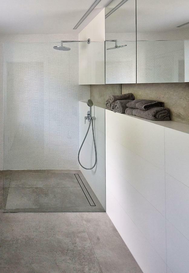 Apartament Baltica Z Ogrodkiem - W Ustronnym Miejscu Tuz Przy Plazy Rogowo  Bagian luar foto