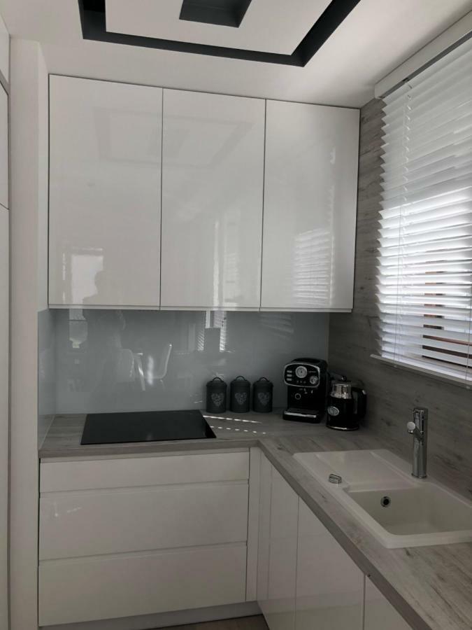 Apartament Baltica Z Ogrodkiem - W Ustronnym Miejscu Tuz Przy Plazy Rogowo  Bagian luar foto