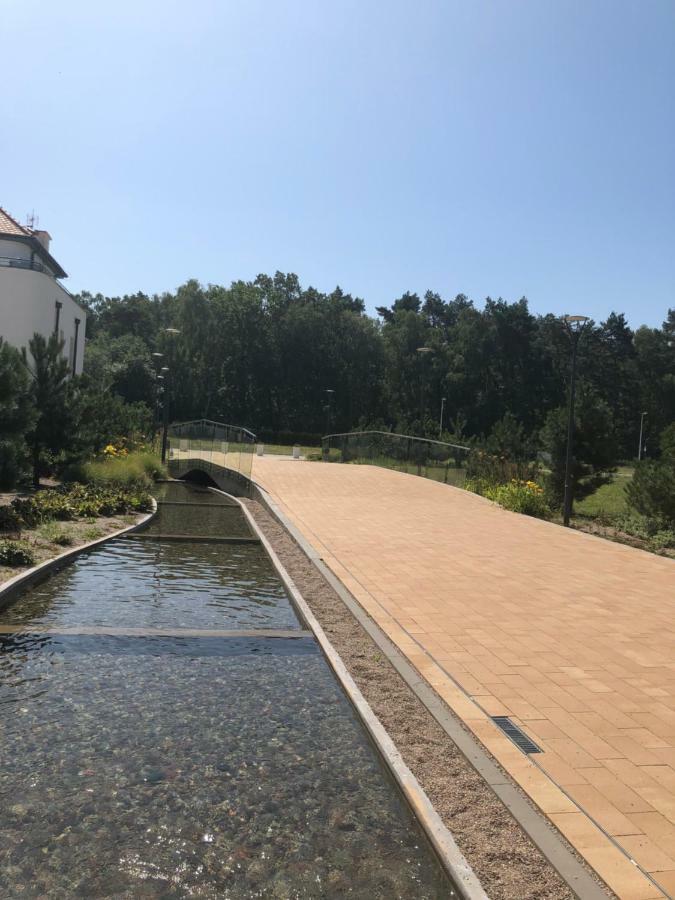 Apartament Baltica Z Ogrodkiem - W Ustronnym Miejscu Tuz Przy Plazy Rogowo  Bagian luar foto